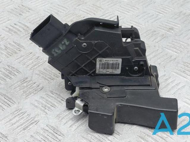 Запор кабины LR091344 LAND ROVER