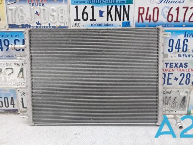 Радиатор охлаждения, дополнительный LR112874 LAND ROVER