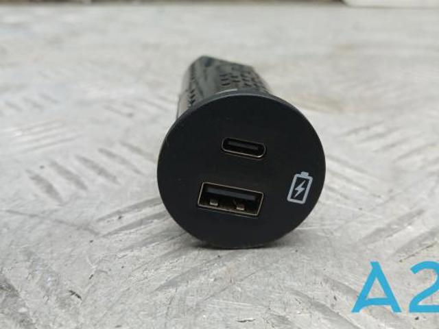 LU5Z19G317A FORD USB-разветвитель купить в Николаев