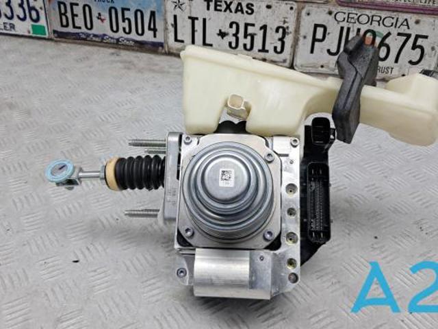 Цилиндр главный тормоза (гидротормозов) LX6Z2005G FORD