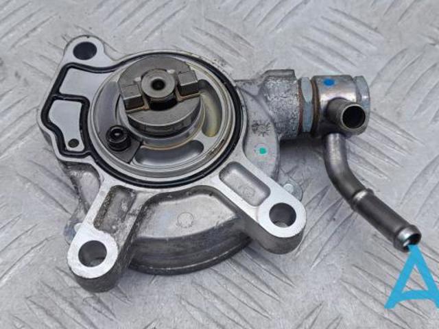 Насос вакуумный PYFA18G00 MAZDA