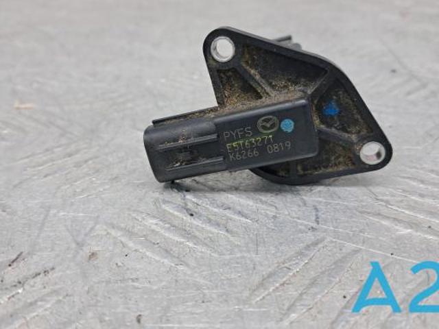 Датчик воздуха на впуске PYFS13215 MAZDA