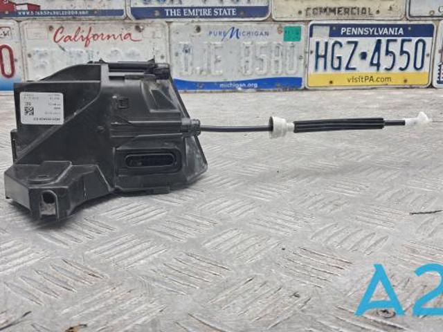 Замок передней пассажирской двери T2H17431 JAGUAR