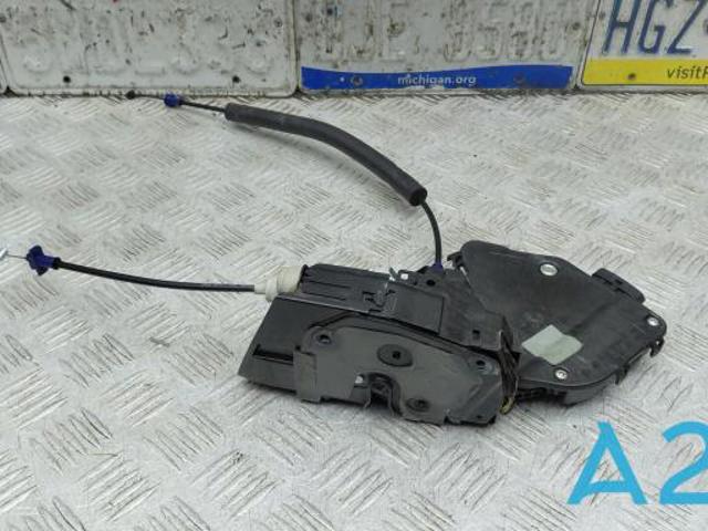 Замок двери задней правой T2H17437 JAGUAR