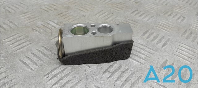 Клапан TRV, кондиционера T2H8163 JAGUAR