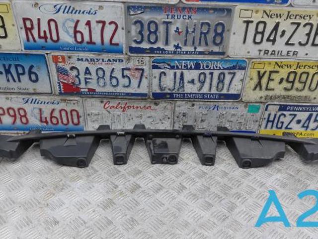Кронштейн бампера заднего, центральный T4A13085 JAGUAR