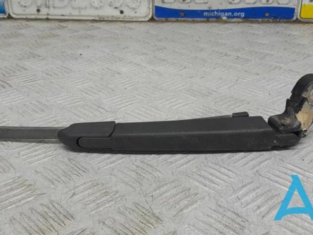 T4A6077 JAGUAR Рычаг-поводок стеклоочистителя заднего стекла купить в Запорожье