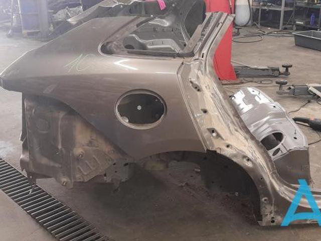 T4A9300 JAGUAR Крыло заднее правое купить в Николаев