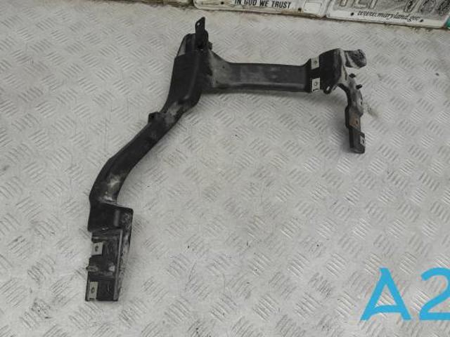 Кронштейн-адаптер крепления фары передней, правой T4K4683 JAGUAR