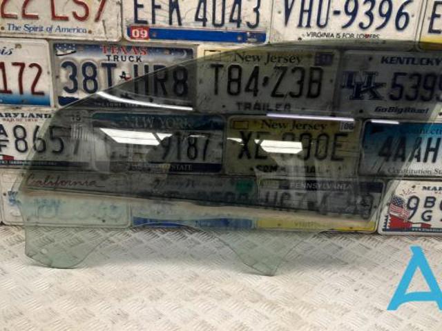 Стекла и уплотнители стекла ветрового правого/левого T4N3103 JAGUAR