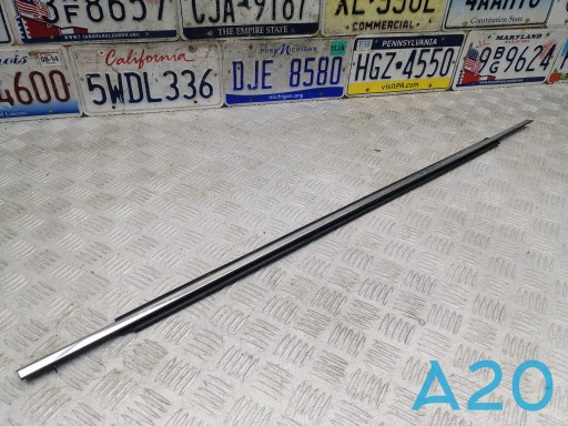 MAZDA TK4850640 Молдинг опускного стекла двери передней правой в наличии Кривой Рог