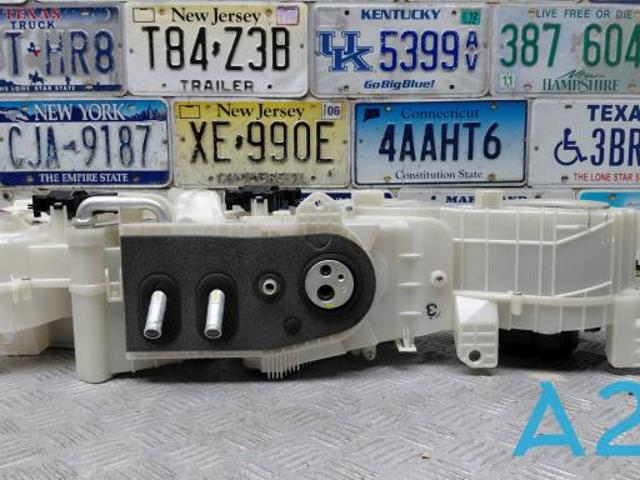 MAZDA TK486187XC Корпус печки в сборе в наличии Днепр