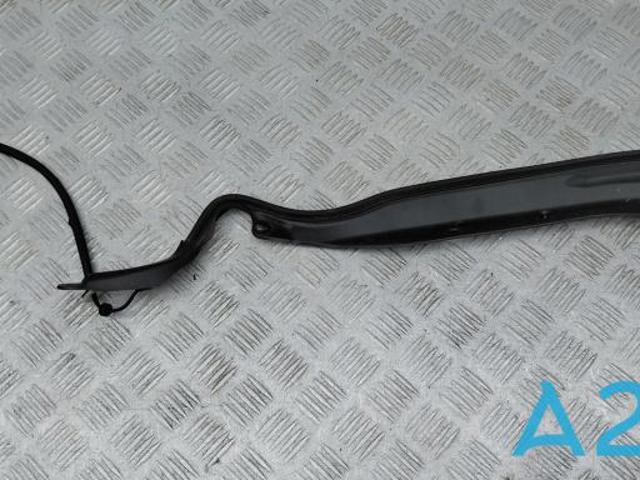 Датчик открытия крышки багажника/задней двери (ляды) TK49626G0A MAZDA