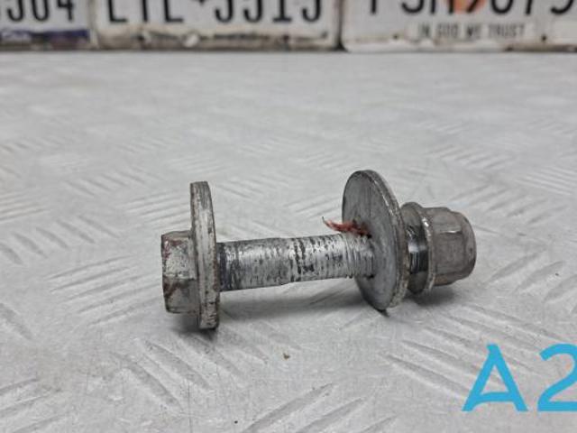WHT002053 Болт заднего продольного рычага (развальный) купить Днепр