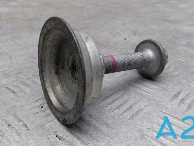 WHT005437A Болт ступицы купить Полтава