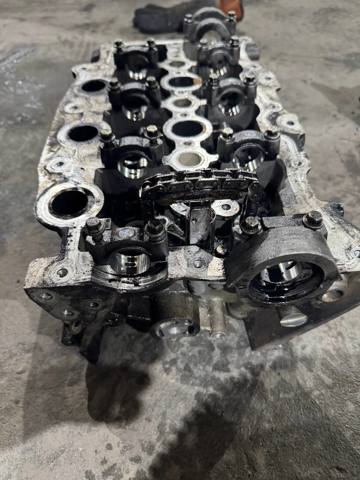LAND ROVER 1311302 Головка блока цилиндров (ГБЦ) правая в наличии Хмельницкий
