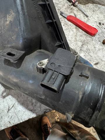 1525A021 MITSUBISHI Датчик потока (расхода) воздуха, расходомер M.A.F. - (Mass Airflow) купить в Ужгород