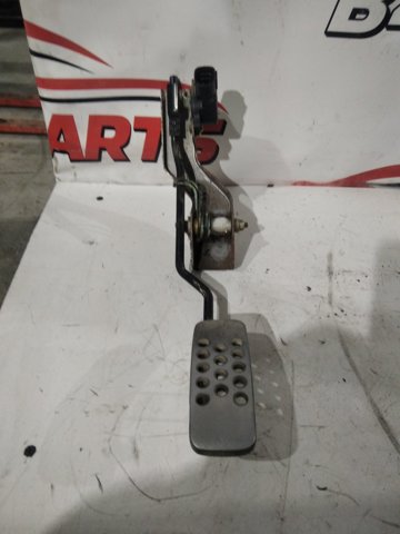 Педаль акселератора 18002EQ310 NISSAN
