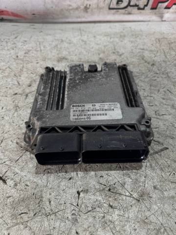 Модуль управления двигателем Mitsubishi Outlander 2 40