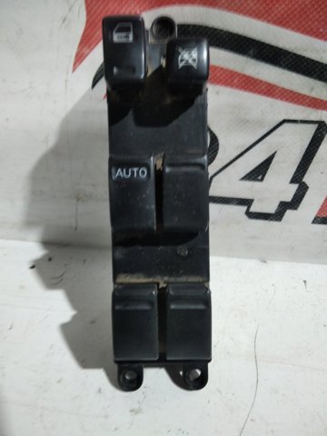 Кнопки переднего левого стекло подъемника 25401EQ305 NISSAN