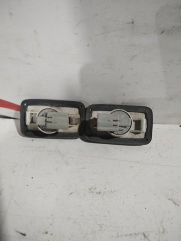Повторитель поворота на крыло 26160EQ000 NISSAN