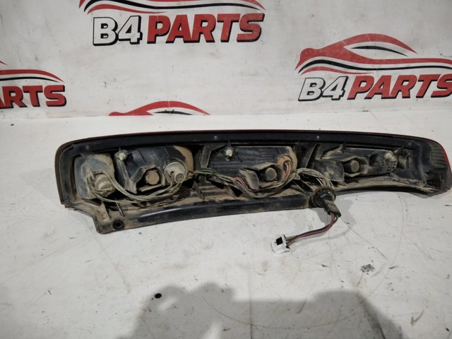 Фонарь задний правый 26550EQ025 NISSAN