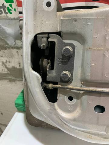 Замок двери багажника 30649107 VOLVO