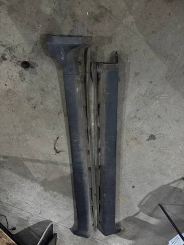 Накладка (молдинг) порога наружная левая 30653722 VOLVO