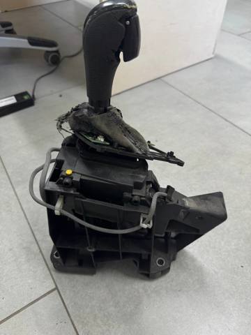 VOLVO 30759310 Кулиса переключения передач в наличии Киев