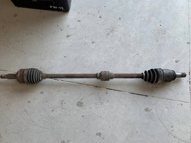 Полуось передняя, правая 3815A170 MITSUBISHI