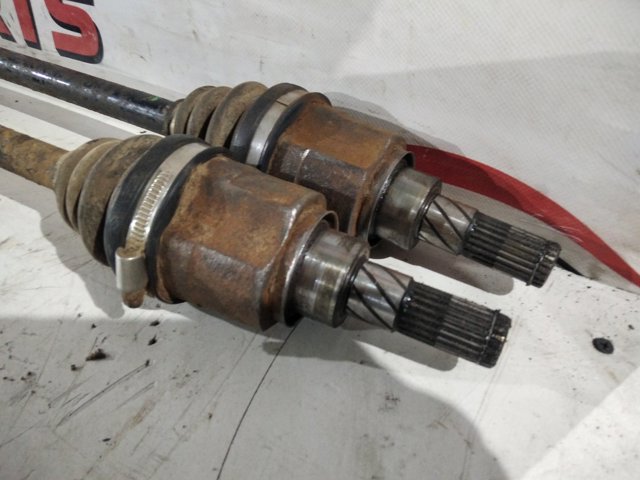 Полуось задняя 396008H510 NISSAN