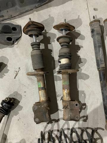Стойка передняя правая 4060A094 MITSUBISHI