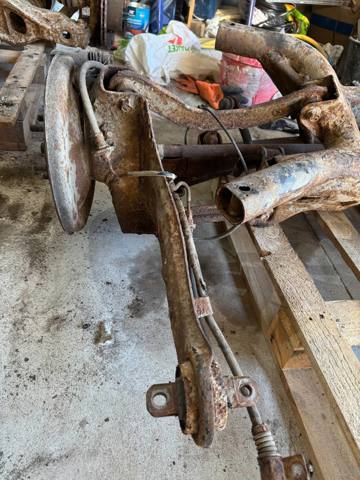 Кожух тормозного диска заднего 4605A921 MITSUBISHI