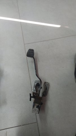 MITSUBISHI 4620A036 Педаль тормоза в наличии Ужгород