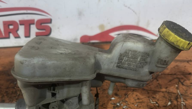 CHRYSLER 5175705AA Бачок главного тормозного цилиндра (тормозной жидкости) в наличии Черкассы