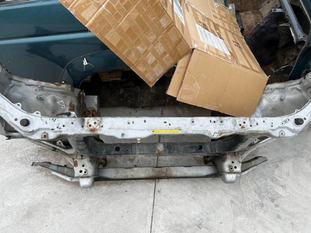 5215A175 MITSUBISHI Рамка радиатора купить в Львов