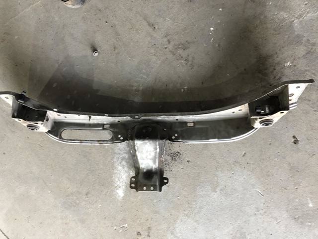 5256A611 MITSUBISHI Суппорт радиатора верхний (монтажная панель крепления фар) купить в Павлоград