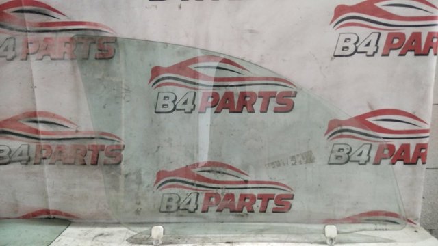 Стекла и уплотнители стекла ветрового правого/левого 5706A007 MITSUBISHI