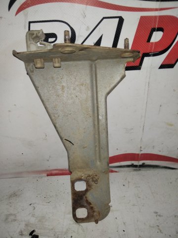 622168H300 NISSAN Кронштейн бампера переднего правый купить в Киев