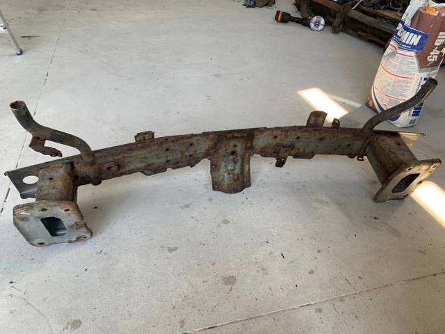 Балка бампера переднего 6400C639 MITSUBISHI
