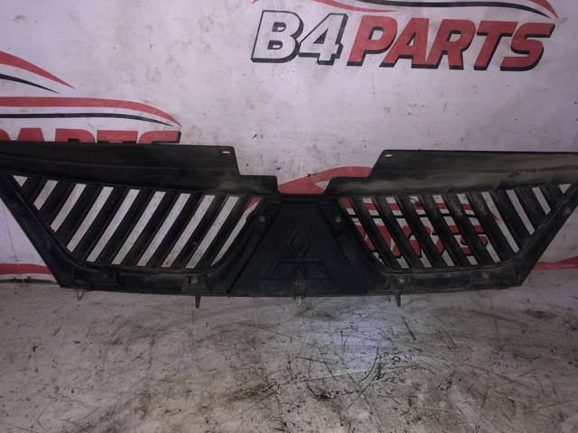 7450A037HA MITSUBISHI Решетка радиатора купить в Ирпень