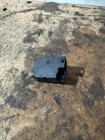 Клапан привода заслонки EGR 7701207721 RENAULT