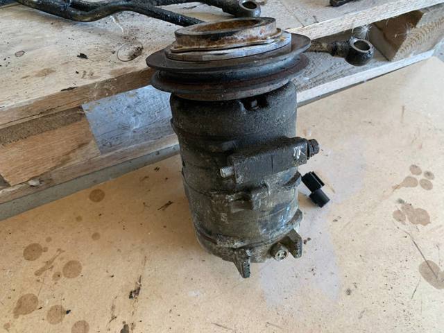 Компрессор климатической установки 7813A186 MITSUBISHI