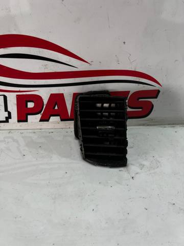 Решетка воздуховода 8030A204 MITSUBISHI
