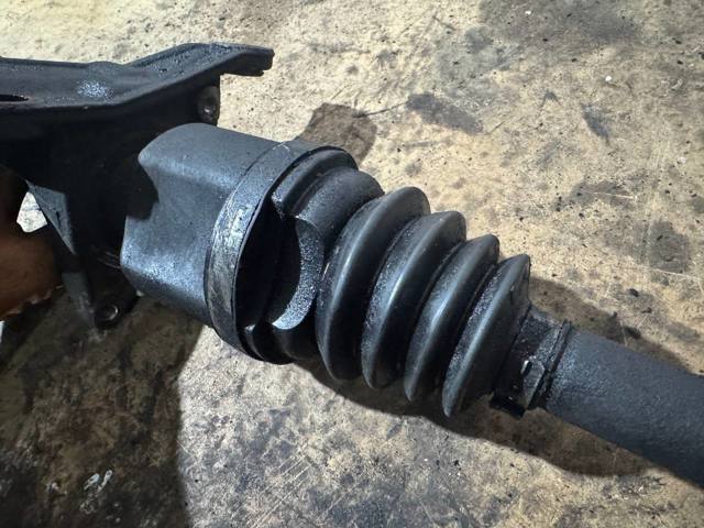 8200626040 RENAULT Правая полуось купить в Ужгород