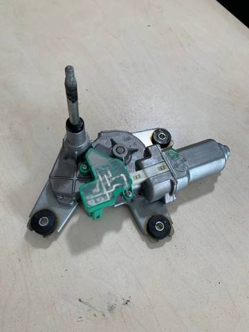 Моторчик заднего стеклоочистителя 8253A056 MITSUBISHI