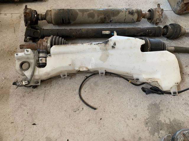 MITSUBISHI 8260A105 Бачок омывателя в наличии Чернигов