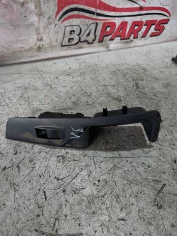 Кнопка подъемника задних стекол 8608A063 MITSUBISHI