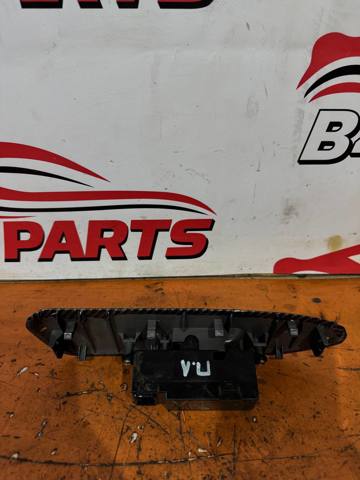 8608A099 MITSUBISHI Кнопочный блок управления стеклоподъемником передний правый купить в Ужгород