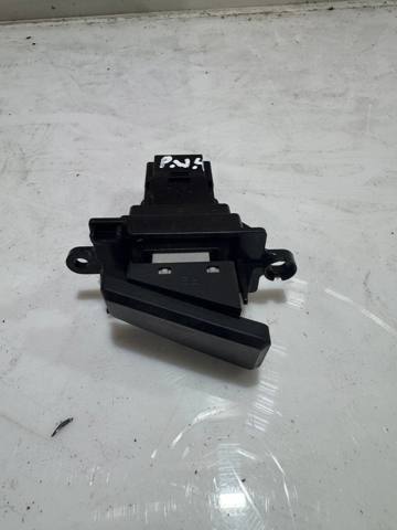 Кнопка включения аварийной сигнализации 8614A026 MITSUBISHI